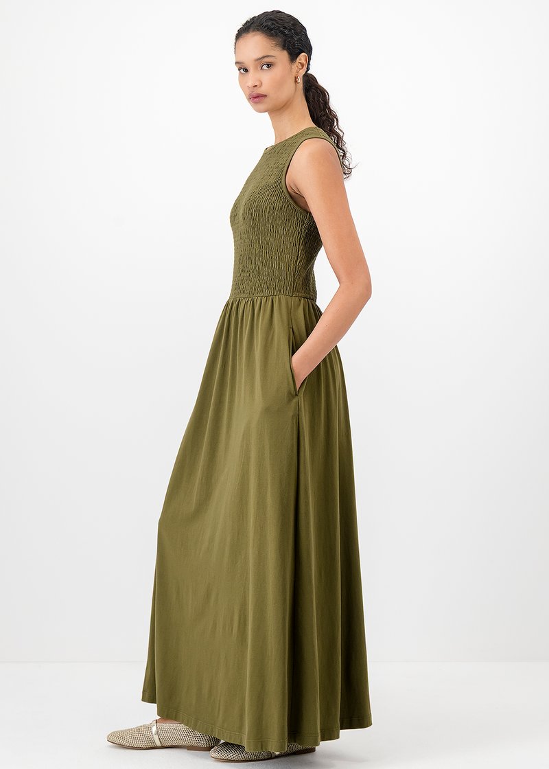Olive Green Velmira Smocked Maxi Dress Printnewtee Sleeveless Gathered Casual Fit - Image 2